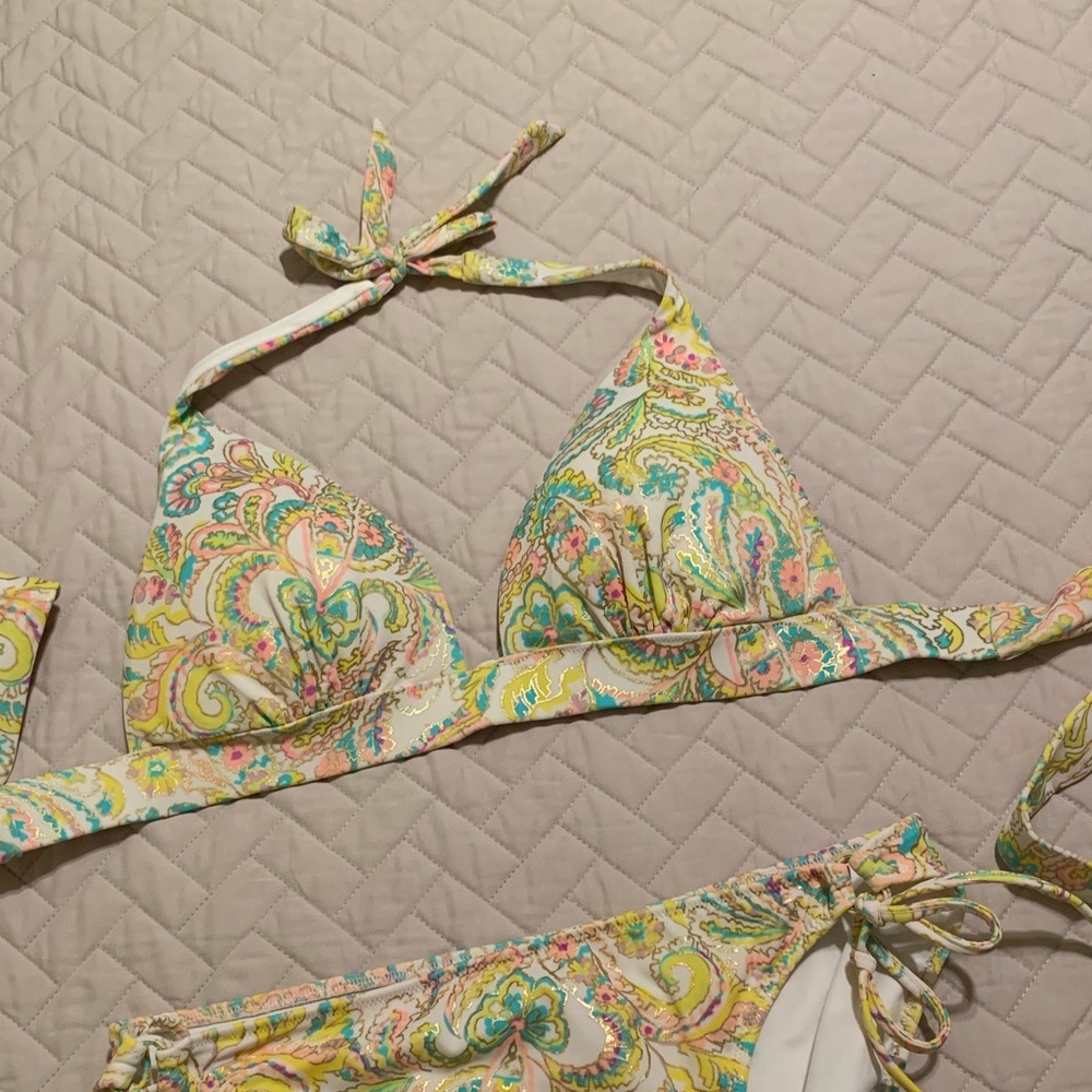 Victoria’s Secret Halter Push Up Bikini Top